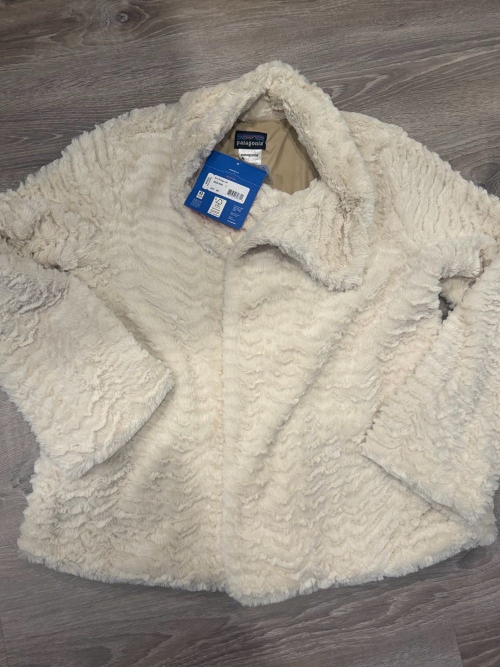 Patagonia Cream Textured Teddy Pullover Jacket - Picture 2 of 7